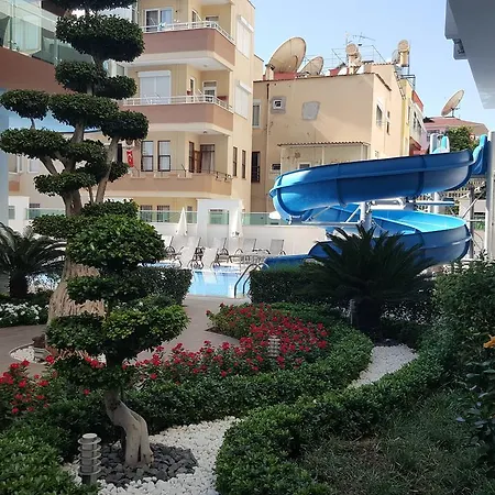 Apartment 20 Cleopatra